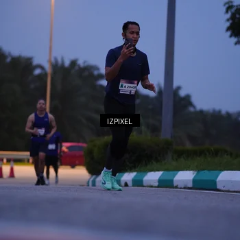 Runner Photo 7452252
