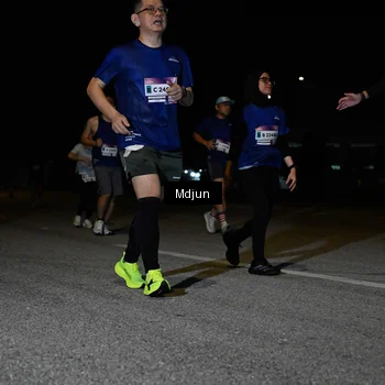 Runner Photo 7452300