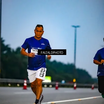 Runner Photo 7452362
