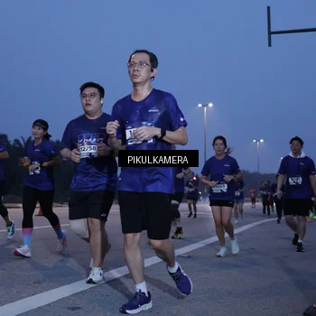 Runner Photo 7452399
