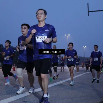 Runner Photo 7452416