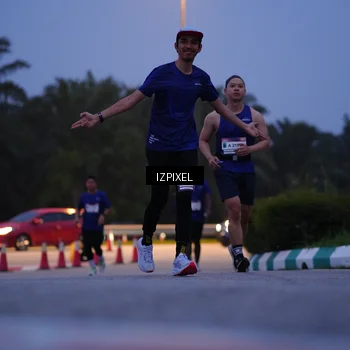 Runner Photo 7452456