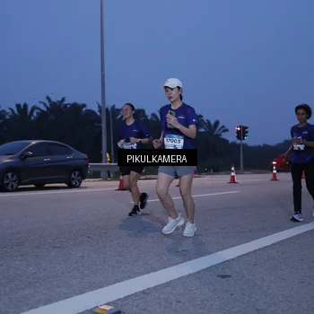 Runner Photo 7452472