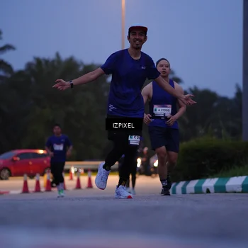 Runner Photo 7452488