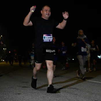 Runner Photo 7452535