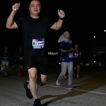 Runner Photo 7452539