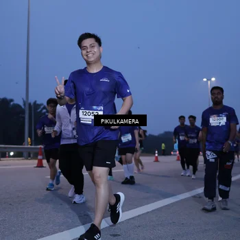 Runner Photo 7452611