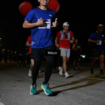 Runner Photo 7452640