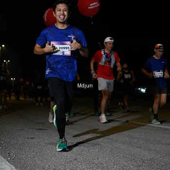 Runner Photo 7452644