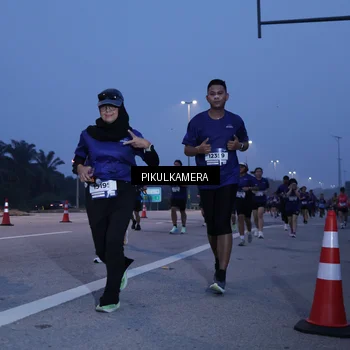 Runner Photo 7452656