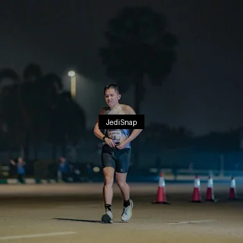 Runner Photo 7452657