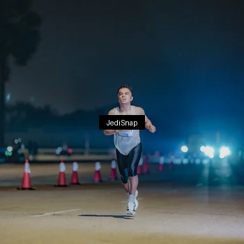 Runner Photo 7452693