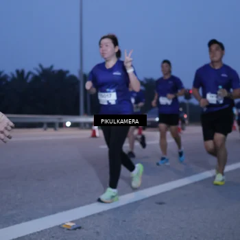 Runner Photo 7452734