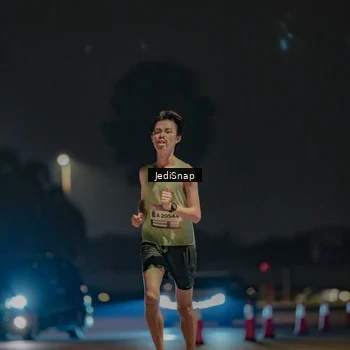 Runner Photo 7452740