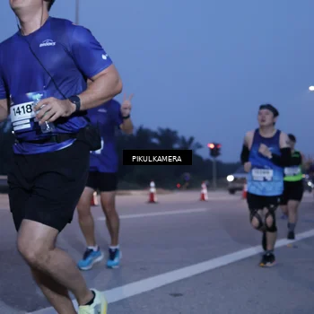 Runner Photo 7452773