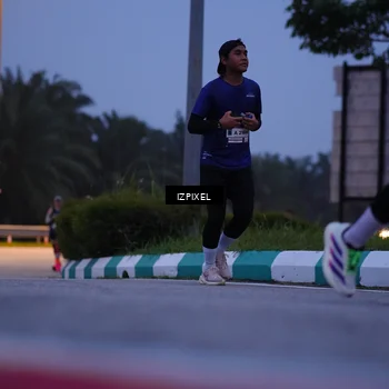 Runner Photo 7452811