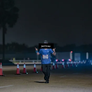 Runner Photo 7452842