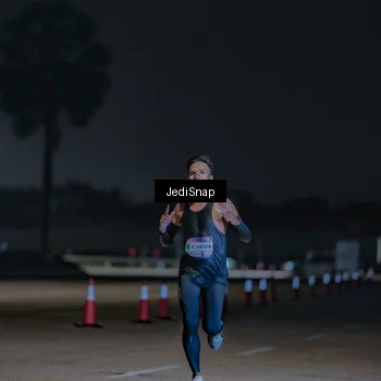 Runner Photo 7452861