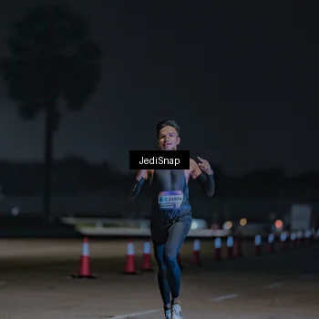 Runner Photo 7452863