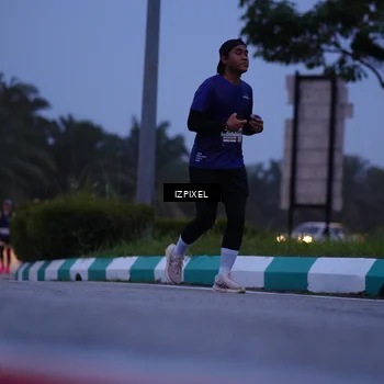 Runner Photo 7452868