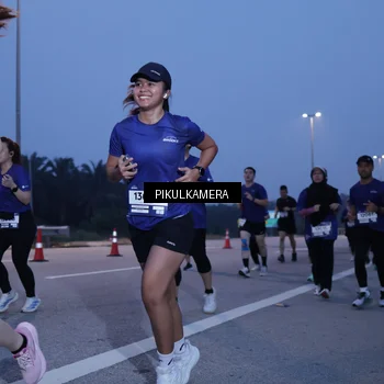 Runner Photo 7452889