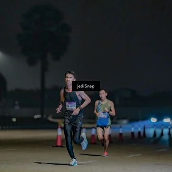 Runner Photo 7452894