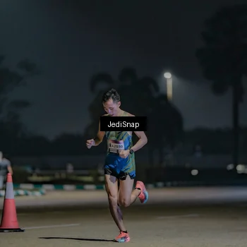 Runner Photo 7452920