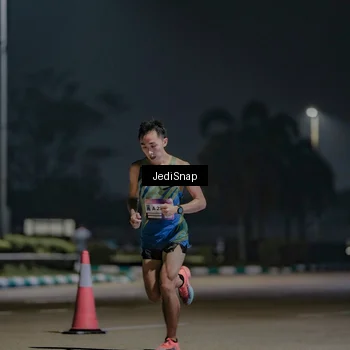 Runner Photo 7452921
