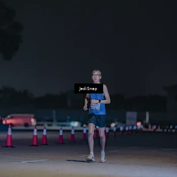 Runner Photo 7453006