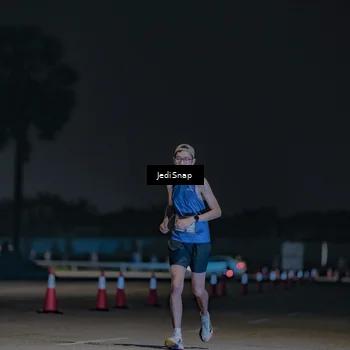 Runner Photo 7453011