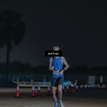 Runner Photo 7453020