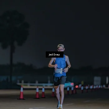 Runner Photo 7453021
