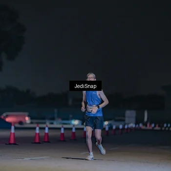 Runner Photo 7453022