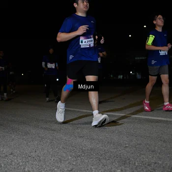 Runner Photo 7453030
