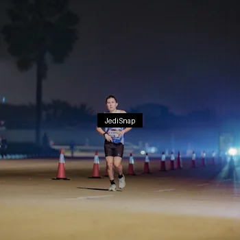 Runner Photo 7453034