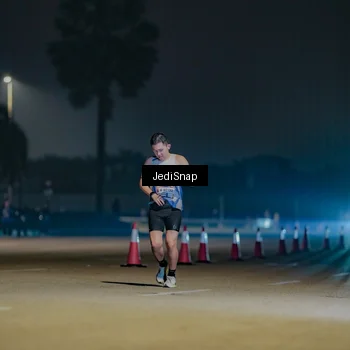 Runner Photo 7453042