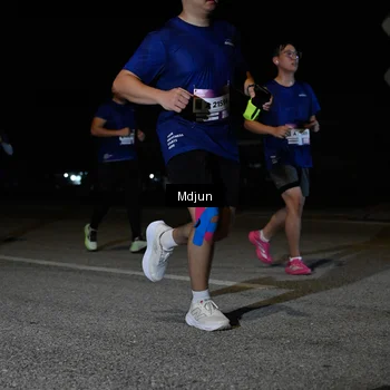 Runner Photo 7453046