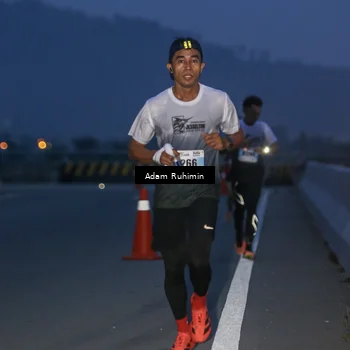 Runner Photo 7453050