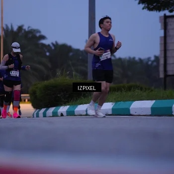 Runner Photo 7453051