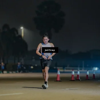 Runner Photo 7453064