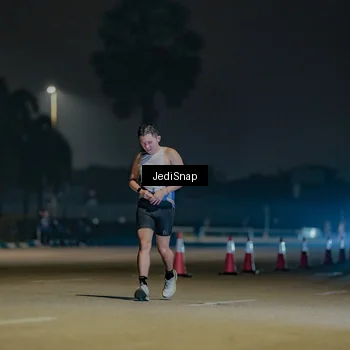 Runner Photo 7453070