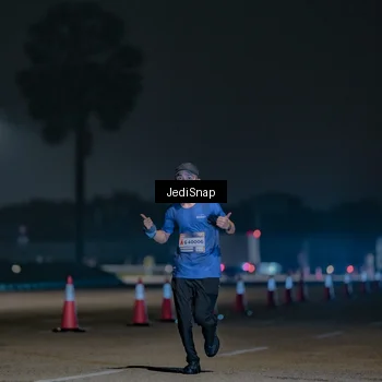 Runner Photo 7453074