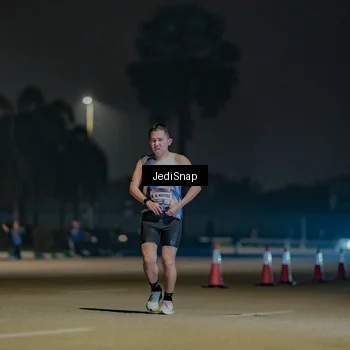 Runner Photo 7453080