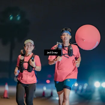 Runner Photo 7453112