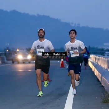 Runner Photo 7453125
