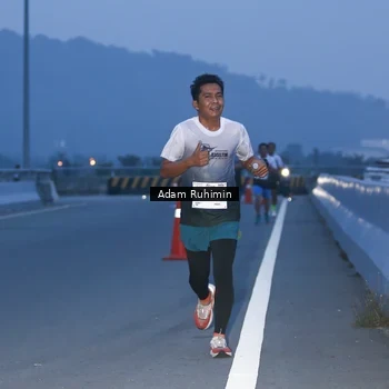 Runner Photo 7453142