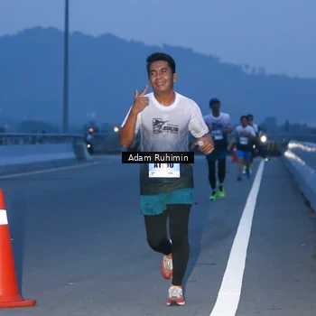 Runner Photo 7453144