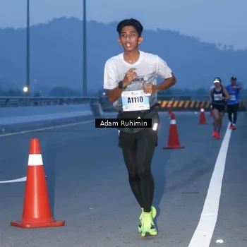 Runner Photo 7453159