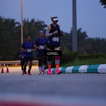 Runner Photo 7453178