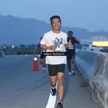 Runner Photo 7453180